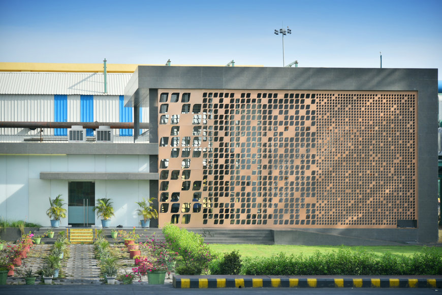 THE LAUNCH OF WWW.BKT-CARBON.COM